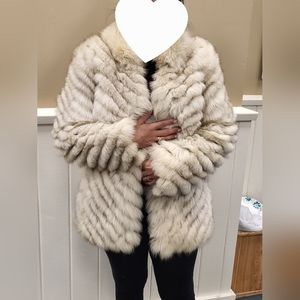 - SAGA FOX REAL FUR COAT